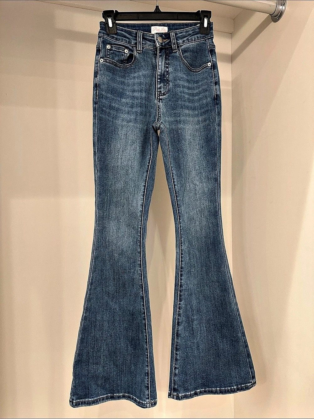 Pink Lily size 25 Favorite Stretchy Medium Wash Flare Jeans. Like new